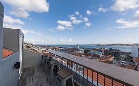 Lovelystay - Stunning Penthouse With The Best Views